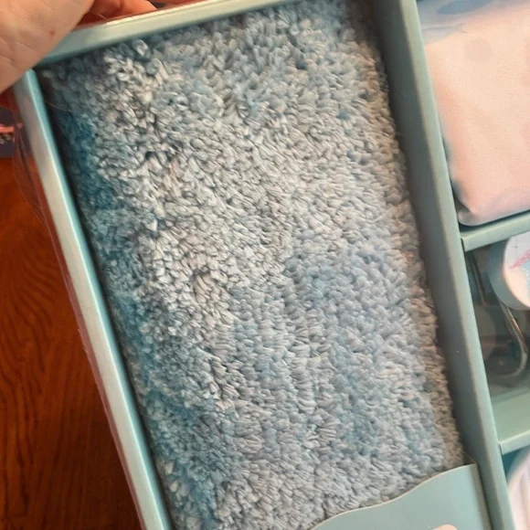 copy 🌸NWT BUMBLE BEE Bath Co 17 piece kids bath set - Picture 8 of 12